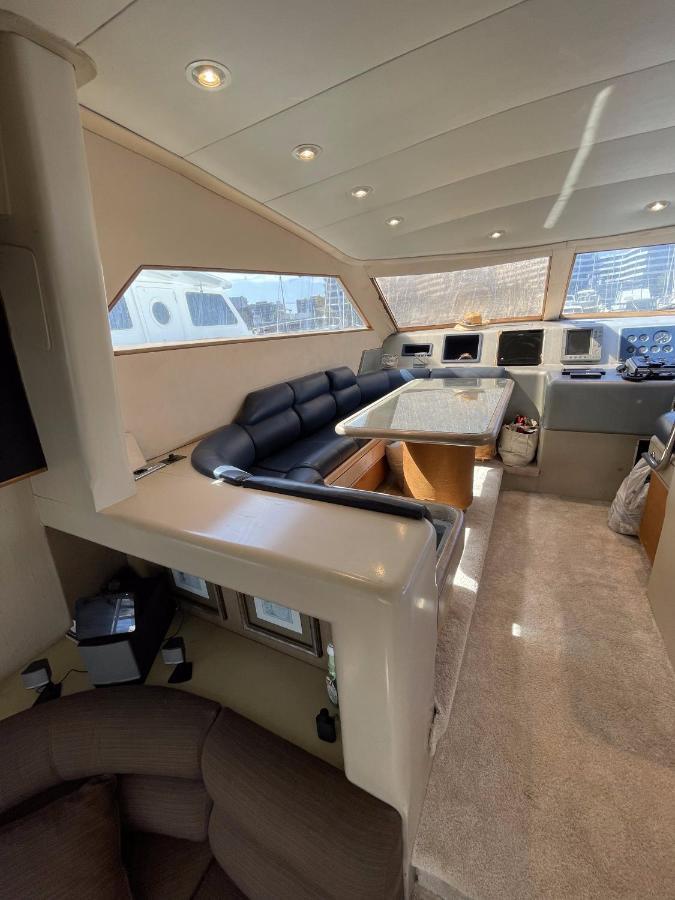 Hotel Yacht Sotavento Sant Adria de Besos Ngoại thất bức ảnh
